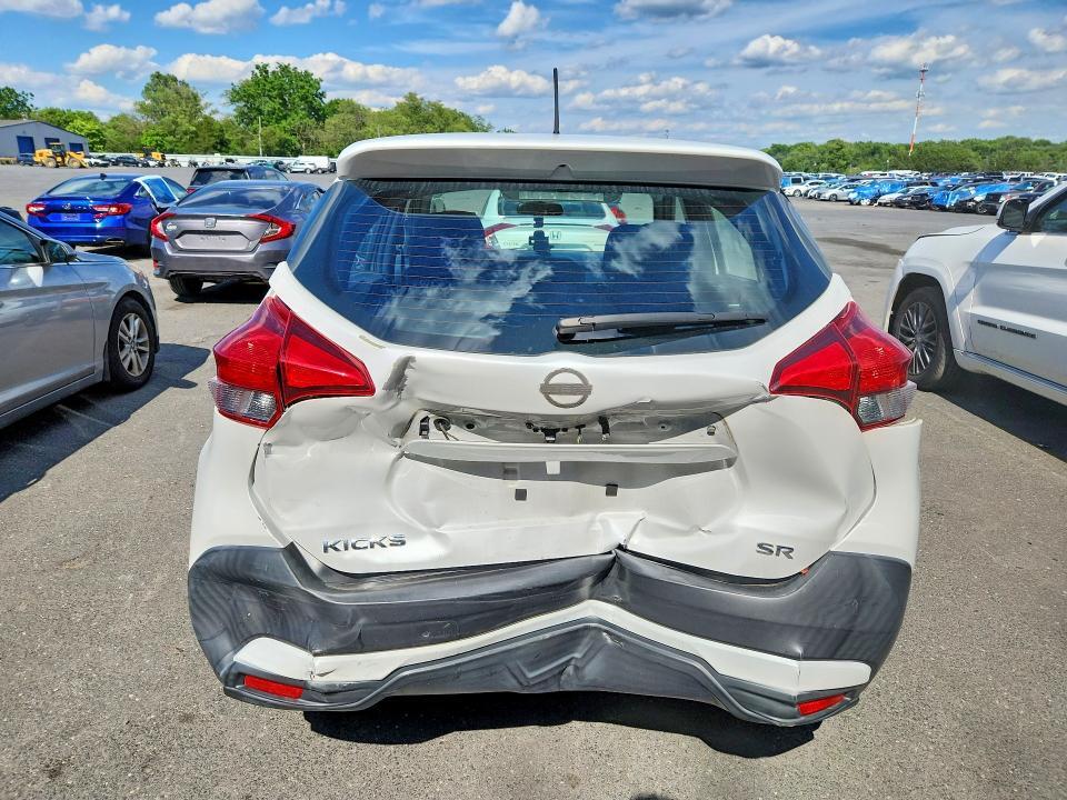 2019 NISSAN KICKS SR — Фото 6 из 13