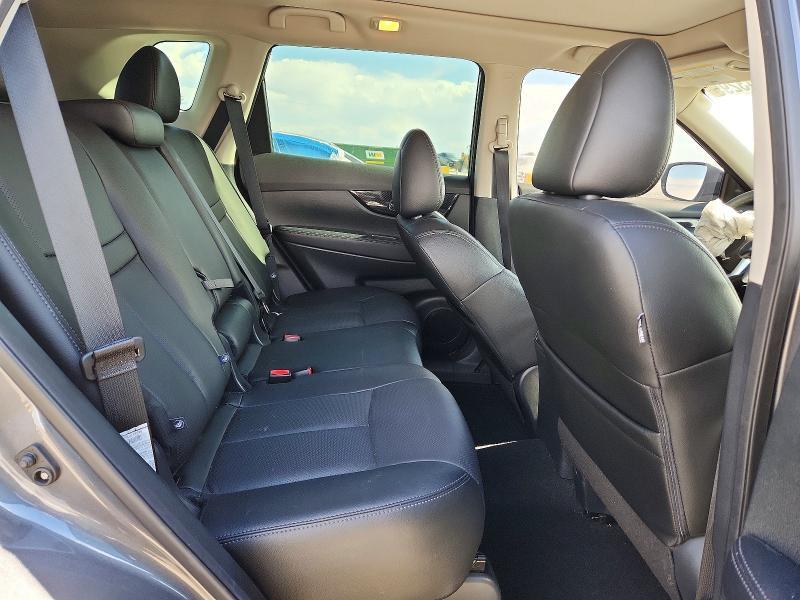 2019 NISSAN ROGUE SL — Фото 11 из 13