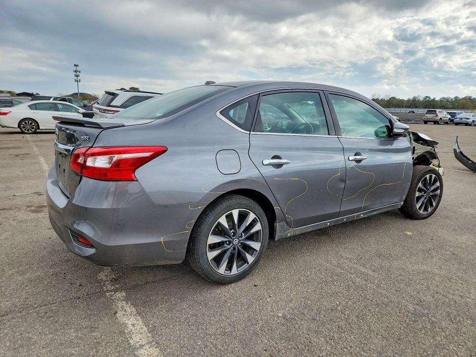 2019 NISSAN SENTRA SR — Фото 3 из 13
