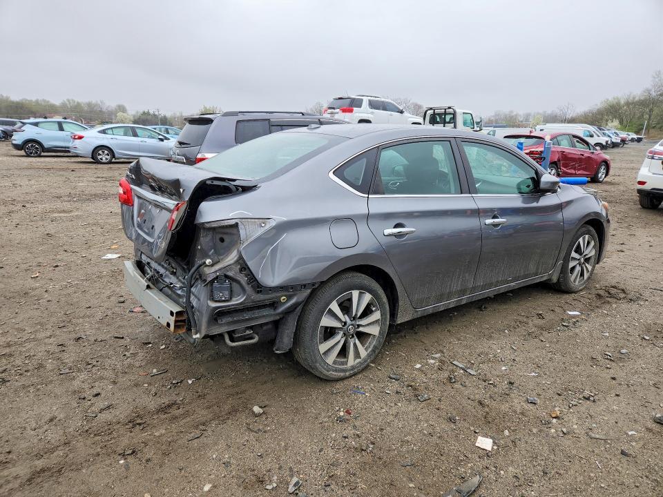 2019 NISSAN SENTRA SV — Фото 3 из 12