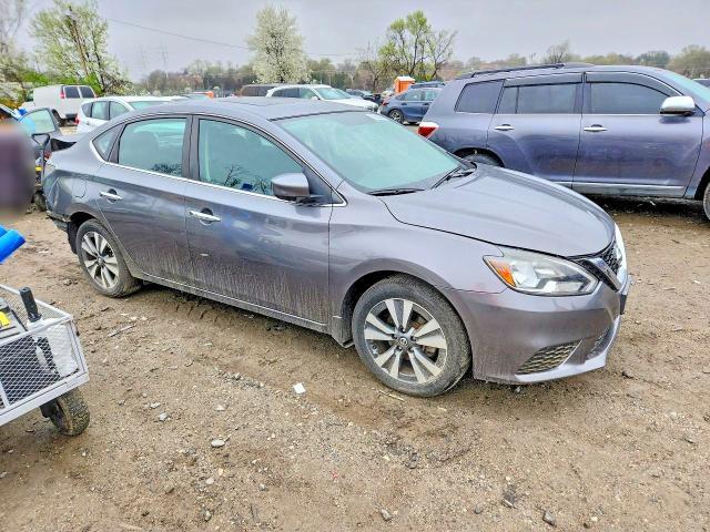 2019 NISSAN SENTRA SV — Фото 4 из 12