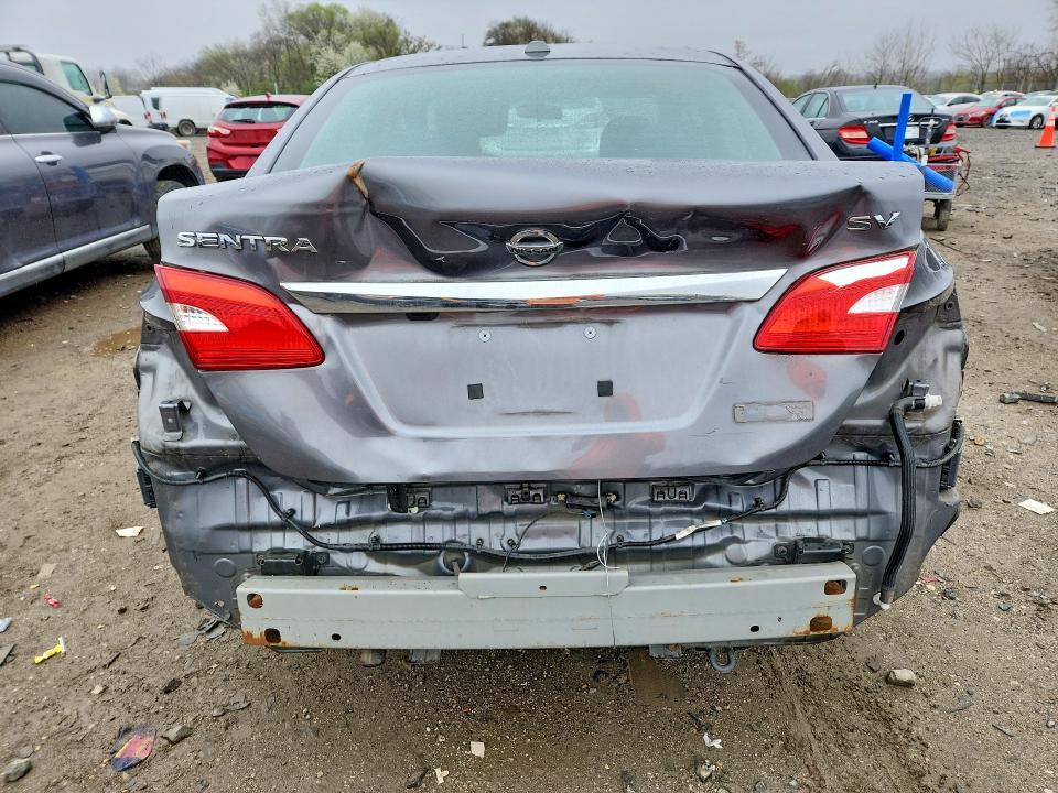 2019 NISSAN SENTRA SV — Фото 6 из 12