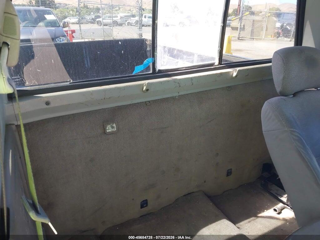 1N6DD26S01C350087 2001 NISSAN FRONTIER photo no. 8