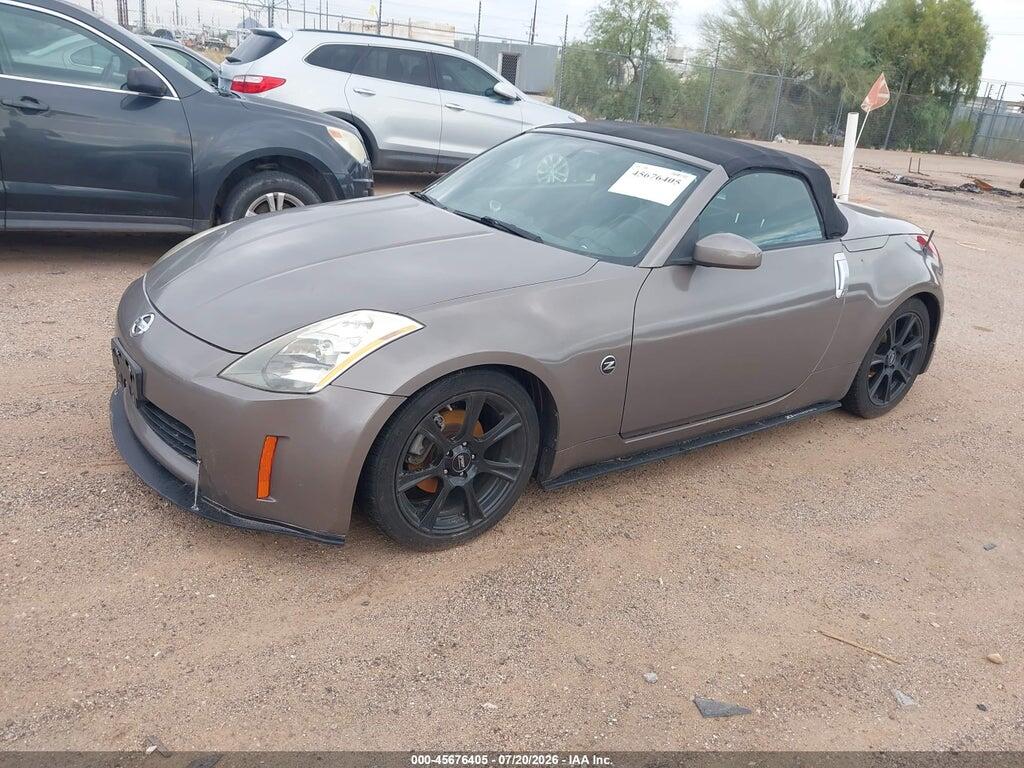 JN1AZ36A74T012066 2004 NISSAN 350Z photo no. 2
