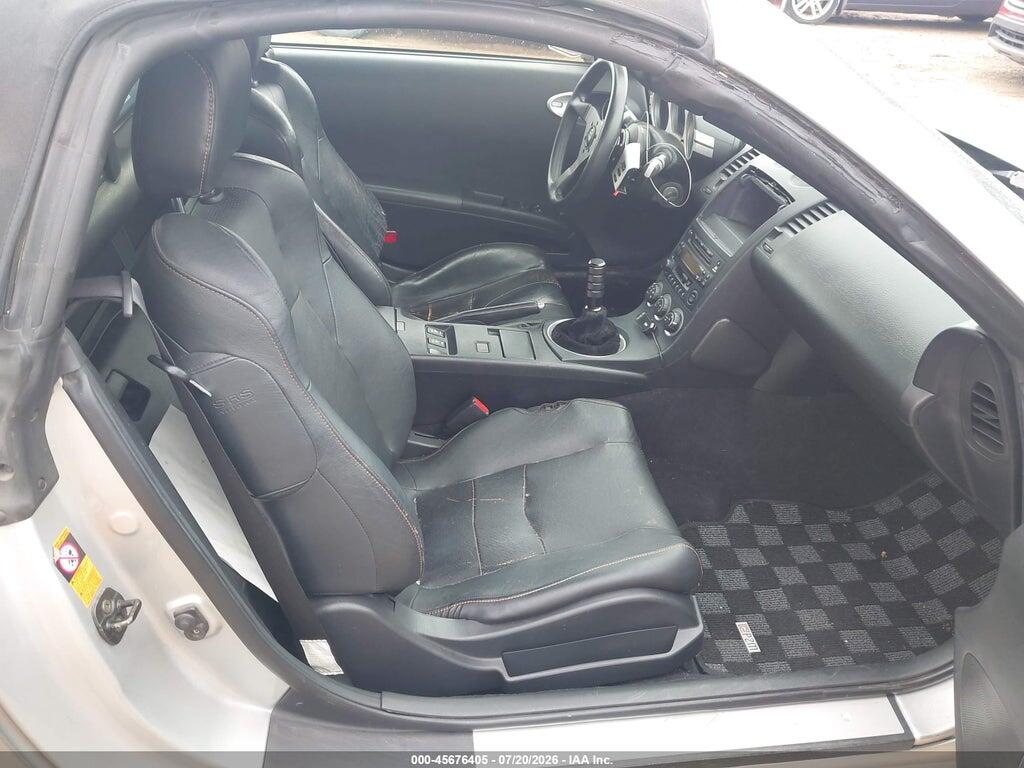 JN1AZ36A74T012066 2004 NISSAN 350Z photo no. 5