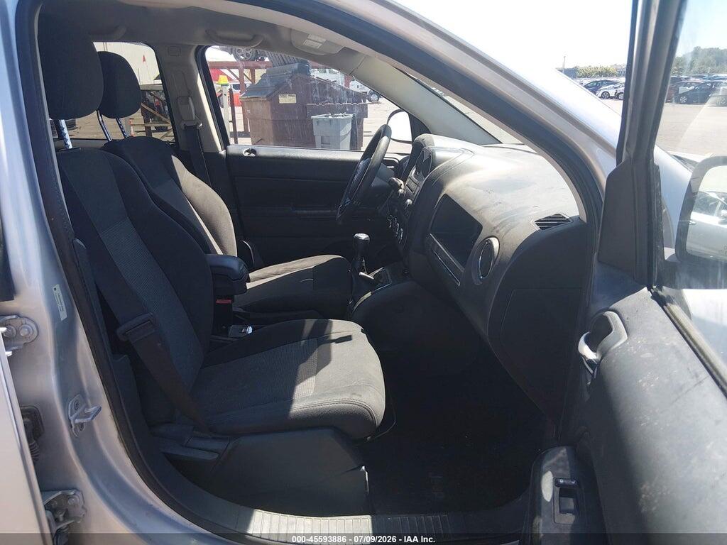 1C4NJDBB3CD705686 2012 JEEP COMPASS photo no. 5