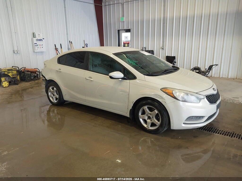 KNAFK4A69F5312616 2015 KIA FORTE photo no. 1