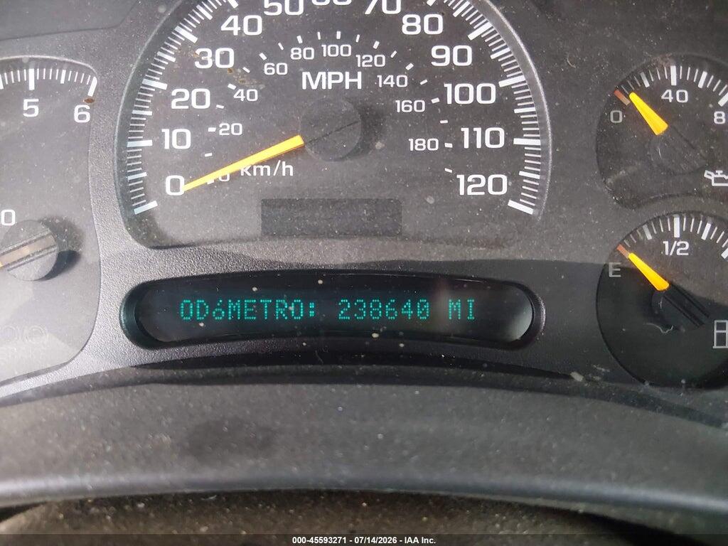 3GKEC16Z45G107648 2005 GMC YUKON XL 1500 photo no. 7