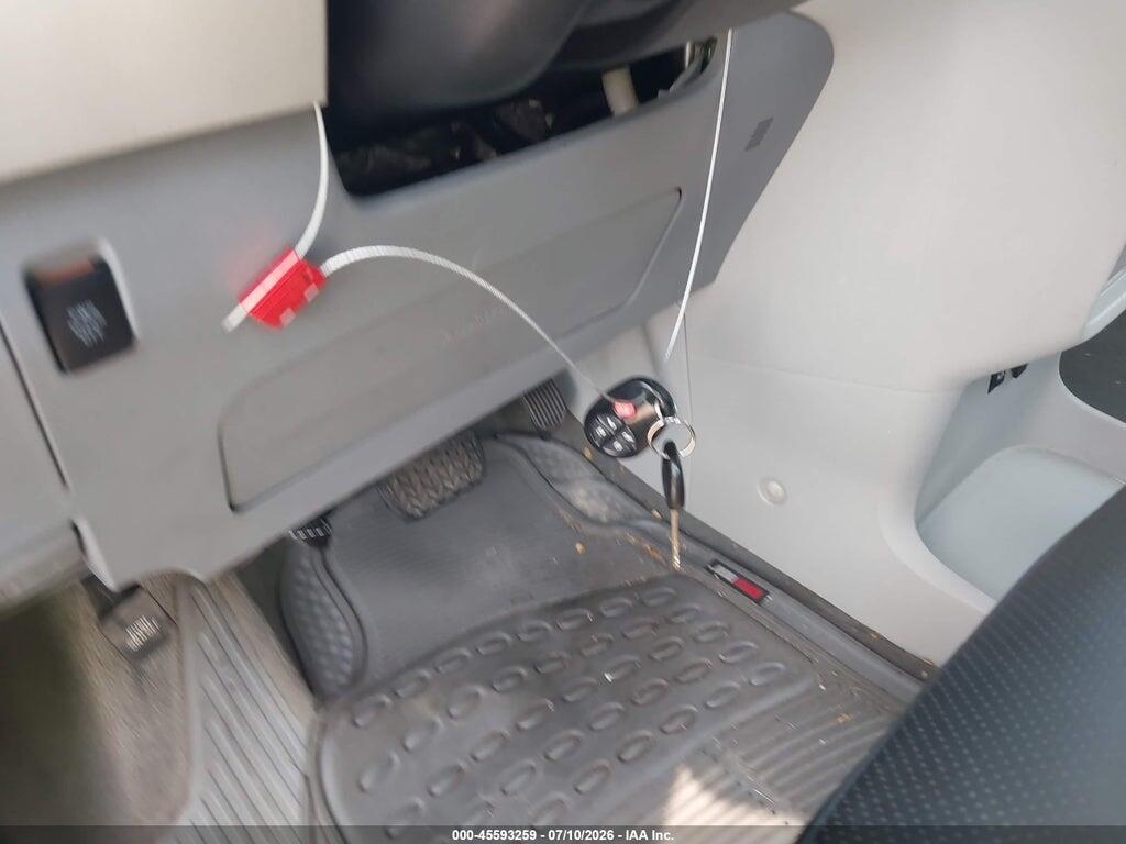 5TDKK3DCXDS404502 2013 TOYOTA SIENNA photo no. 11