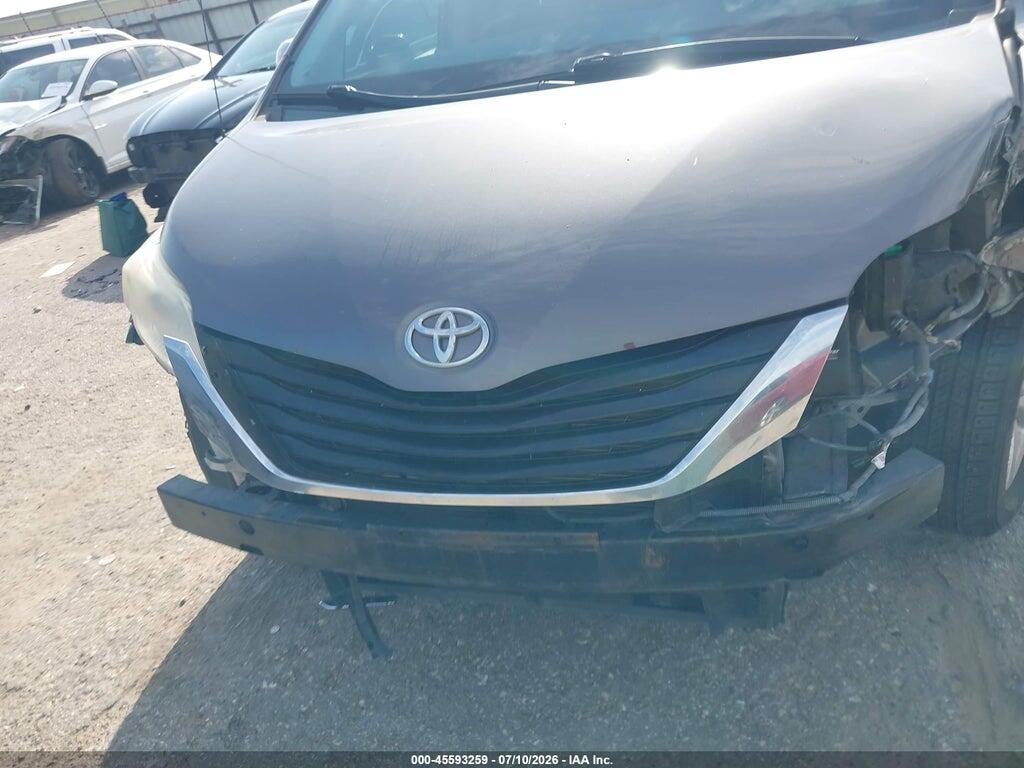 5TDKK3DCXDS404502 2013 TOYOTA SIENNA photo no. 12