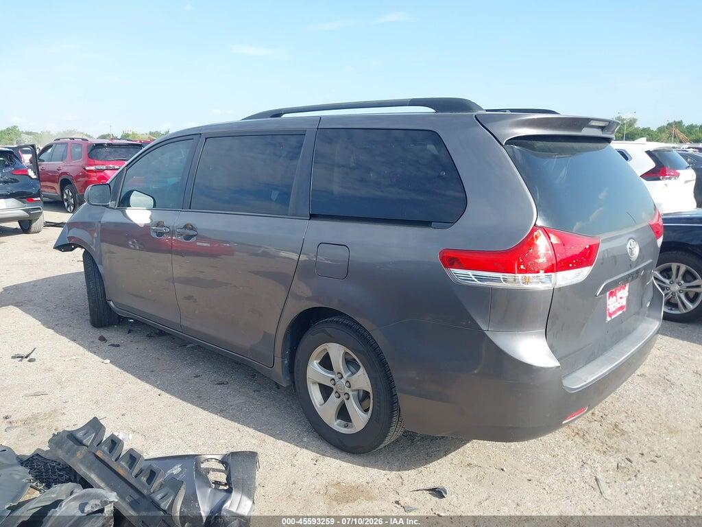 5TDKK3DCXDS404502 2013 TOYOTA SIENNA photo no. 3