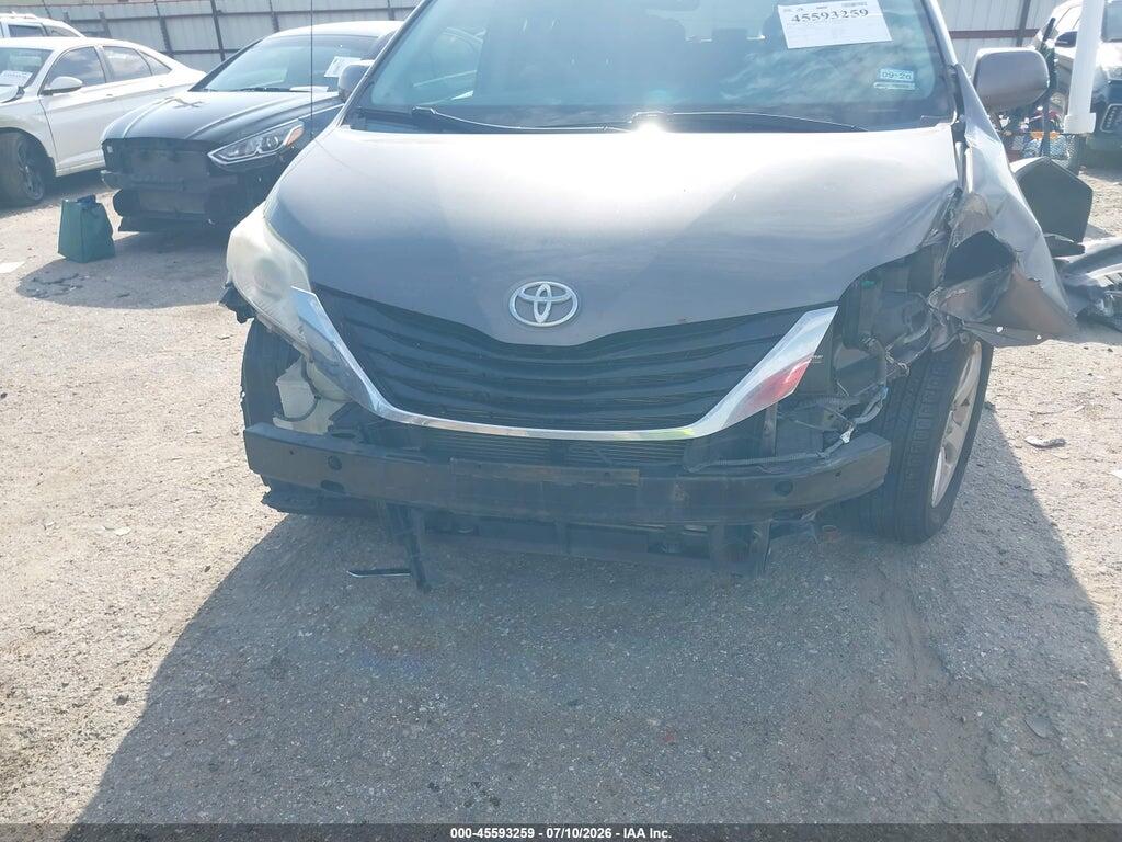 5TDKK3DCXDS404502 2013 TOYOTA SIENNA photo no. 6