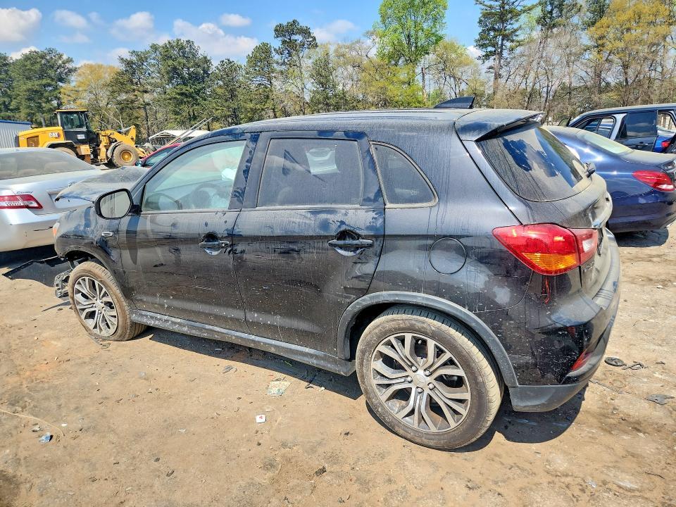 2018 MITSUBISHI OUTLANDER SPORT ES — Фото 2 из 13