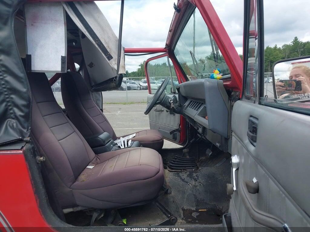 2BCCZ8144JB526622 1988 JEEP WRANGLER photo no. 5