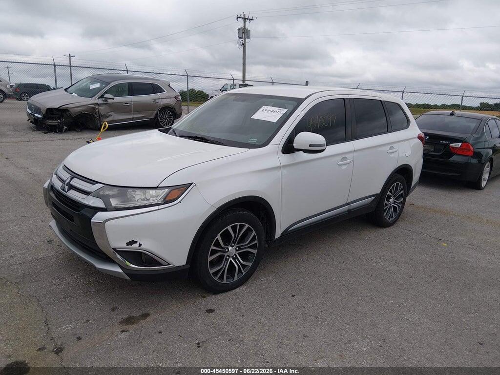 JA4AZ3A31GZ014364 2016 MITSUBISHI OUTLANDER photo no. 2