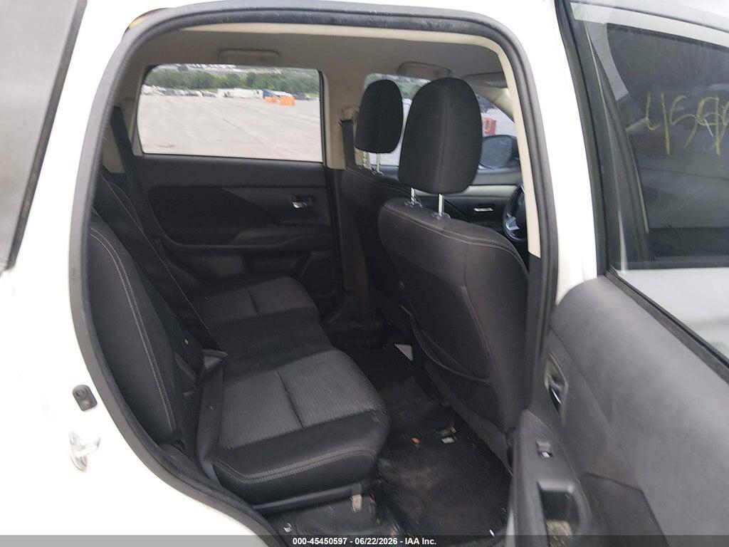 JA4AZ3A31GZ014364 2016 MITSUBISHI OUTLANDER photo no. 8