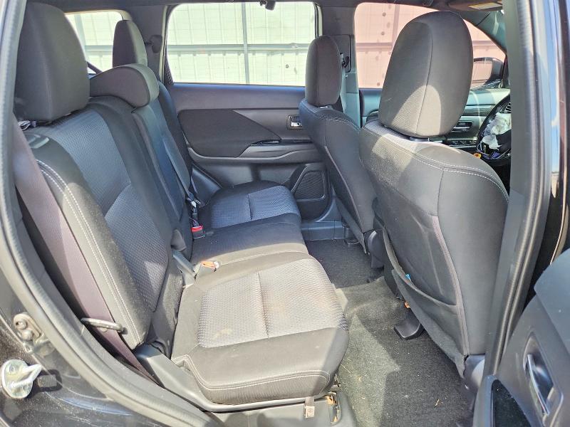2018 MITSUBISHI OUTLANDER SE — Фото 10 из 12