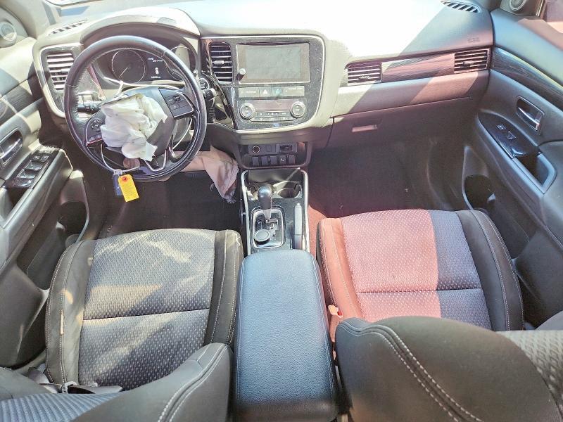 2018 MITSUBISHI OUTLANDER SE — Фото 8 из 12
