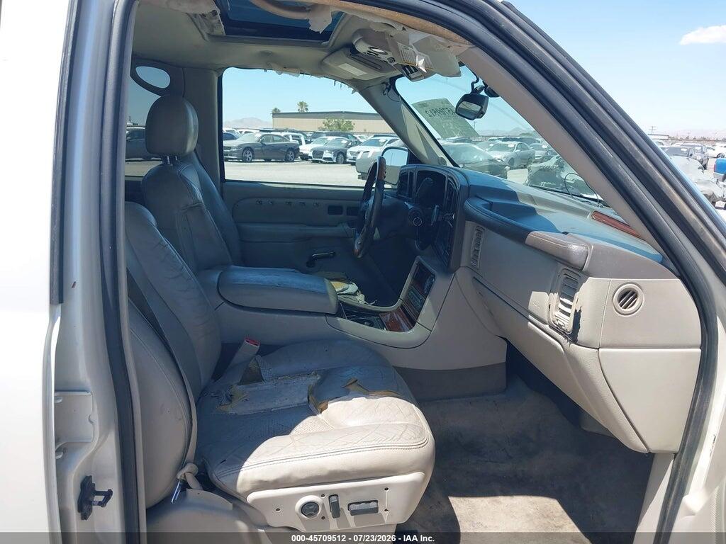 3GYFK66N84G152971 2004 CADILLAC ESCALADE ESV photo no. 5