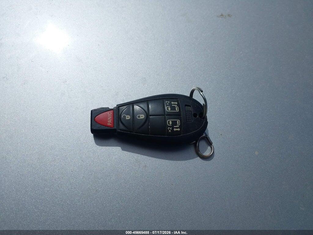 2D4RN5D12AR209582 2010 DODGE GRAND CARAVAN photo no. 11
