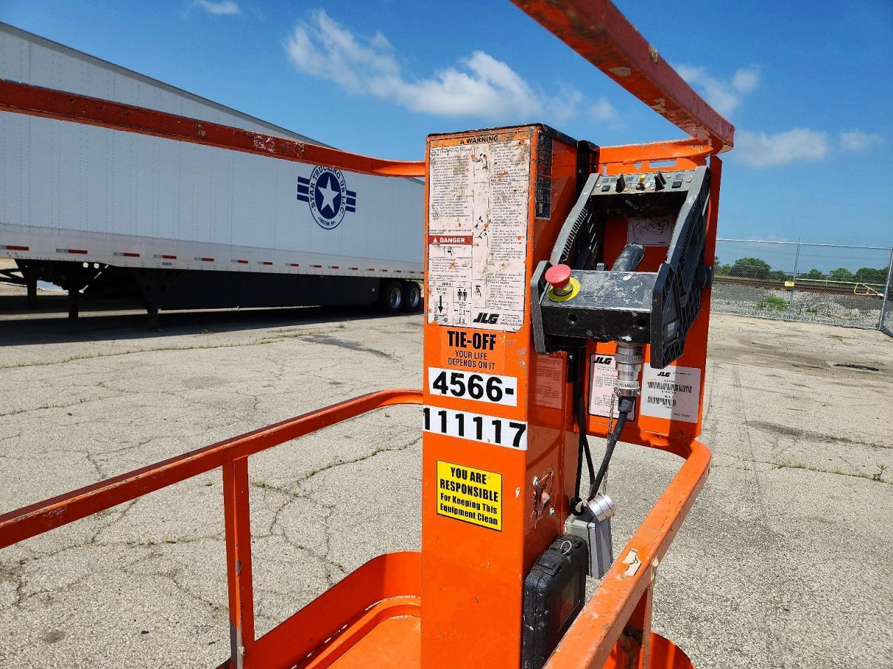 2025 JLG 1230ES VERTICAL LIFT — Фото 5 из 10