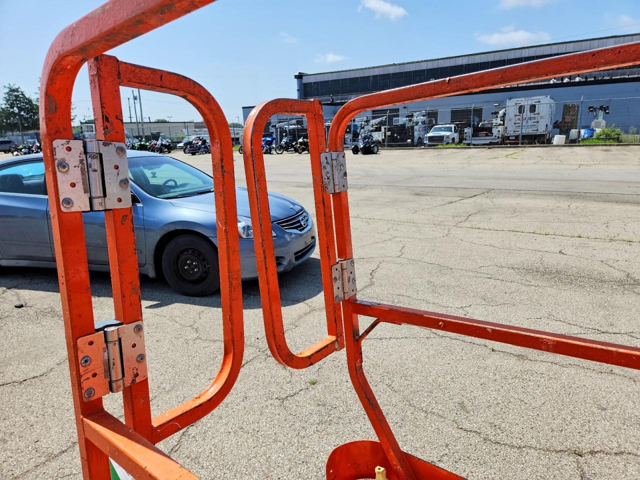 2025 JLG 1230ES VERTICAL LIFT — Фото 6 из 10