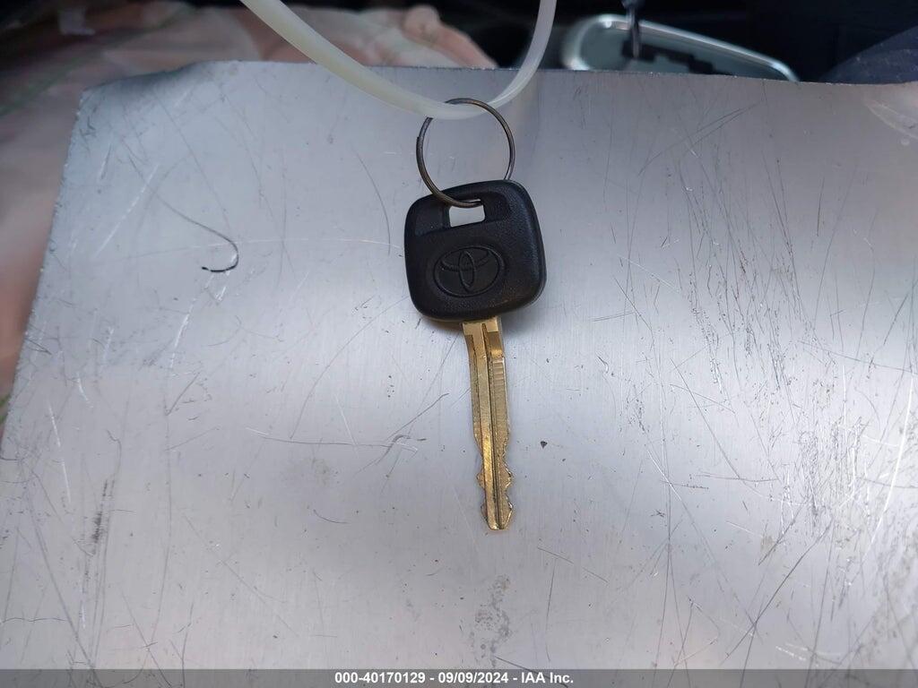 VNKKTUD33FA040384 2015 TOYOTA YARIS photo no. 11