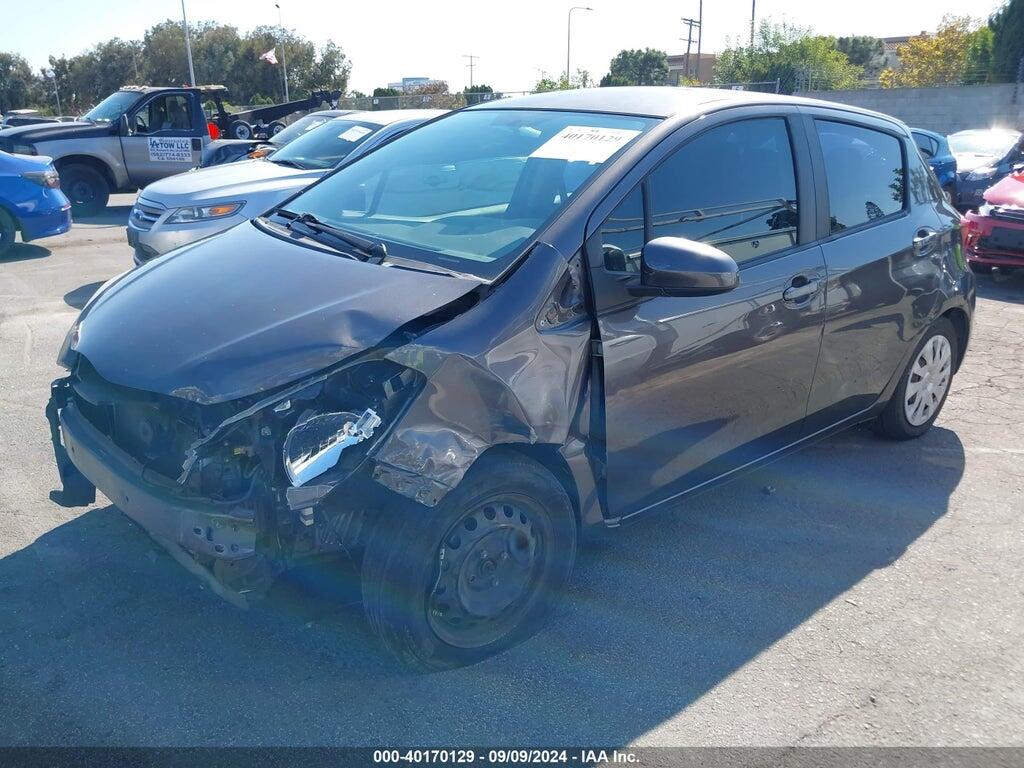 VNKKTUD33FA040384 2015 TOYOTA YARIS photo no. 2