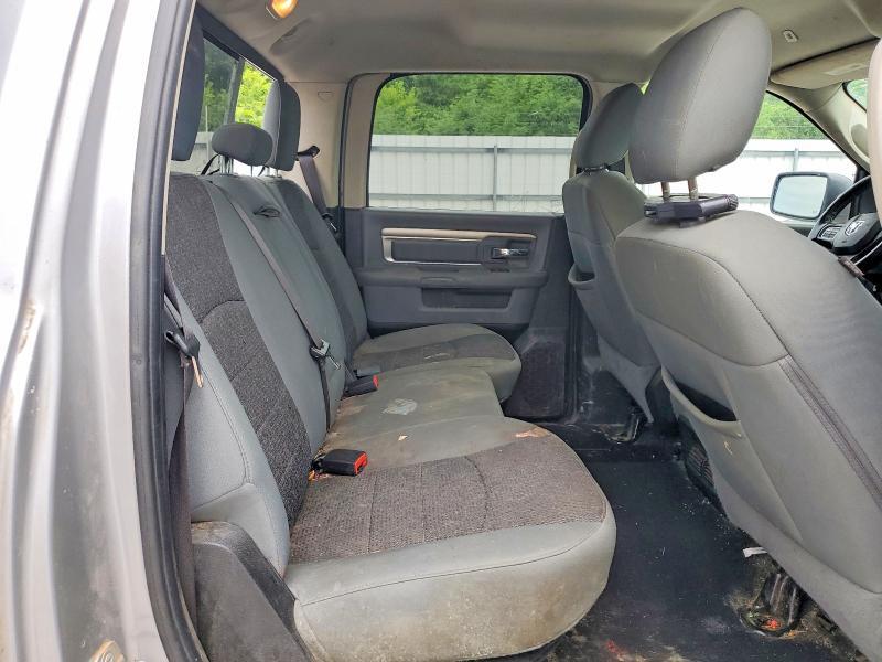 2019 RAM 1500 CLASSIC SLT — Фото 10 из 12