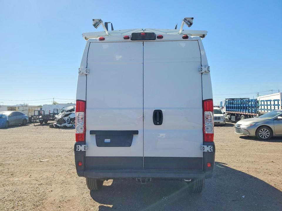 2019 RAM PROMASTER 1500 DELIVERY VAN — Фото 6 из 13