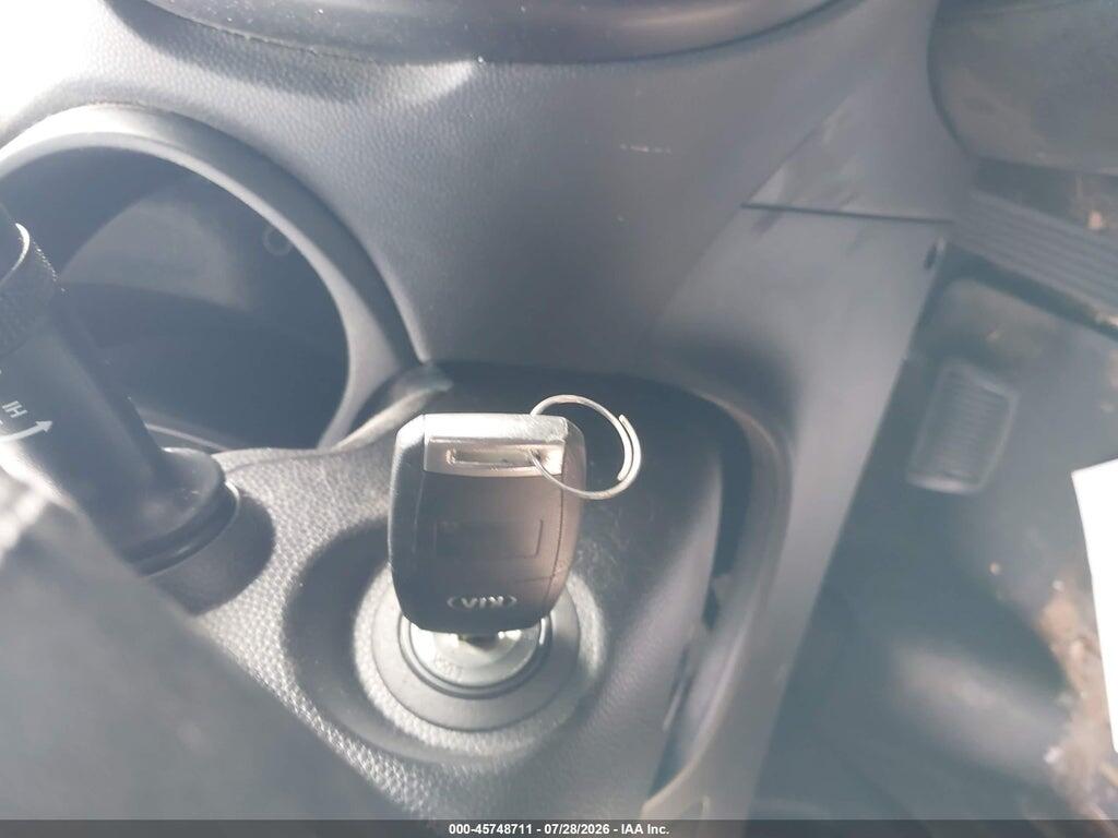 KNDJP3A57H7443079 2017 KIA SOUL photo no. 11