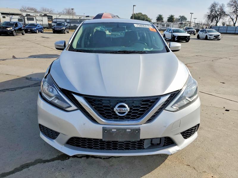 3N1AB7AP0JY256846 2018 NISSAN SENTRA photo no. 5