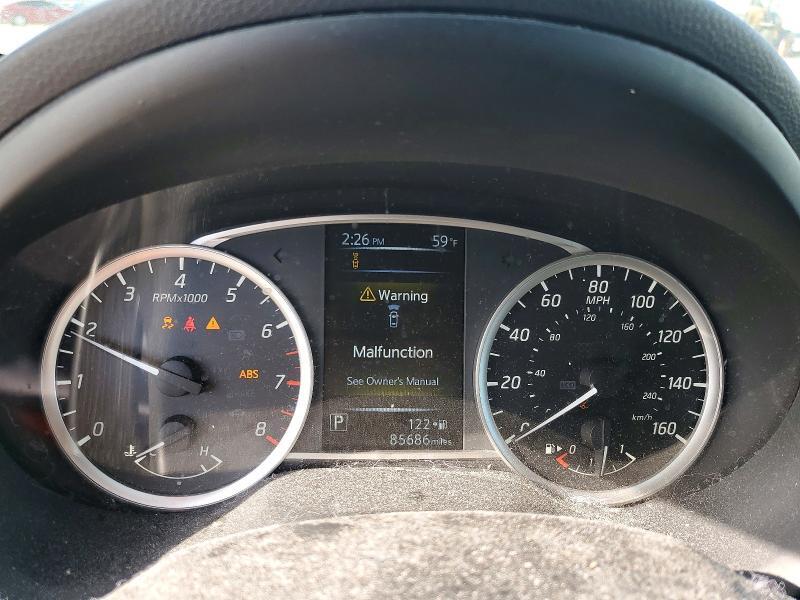 3N1AB7AP0JY256846 2018 NISSAN SENTRA photo no. 9