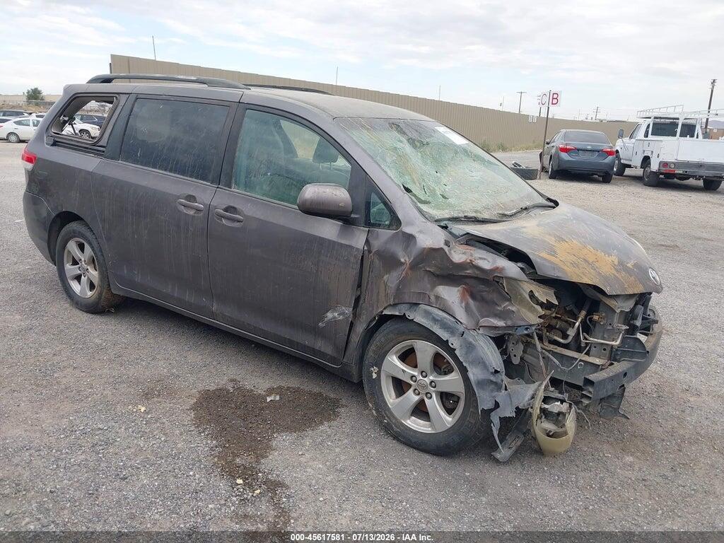 5TDKK3DCXDS377981 2013 TOYOTA SIENNA photo no. 1