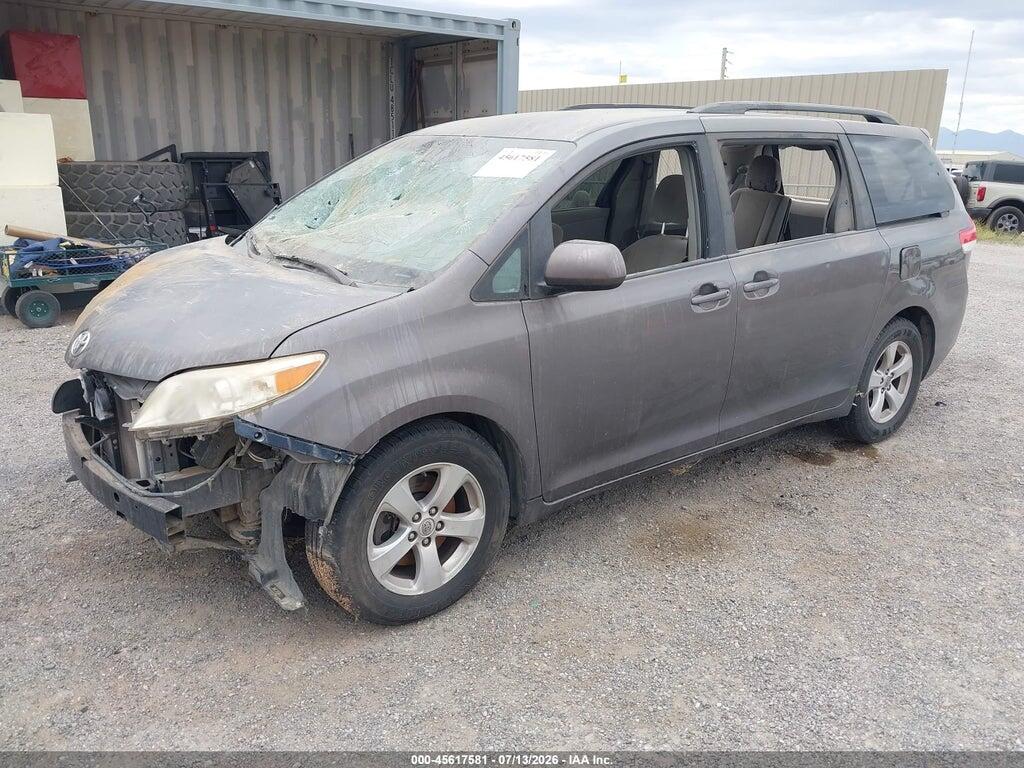 5TDKK3DCXDS377981 2013 TOYOTA SIENNA photo no. 2