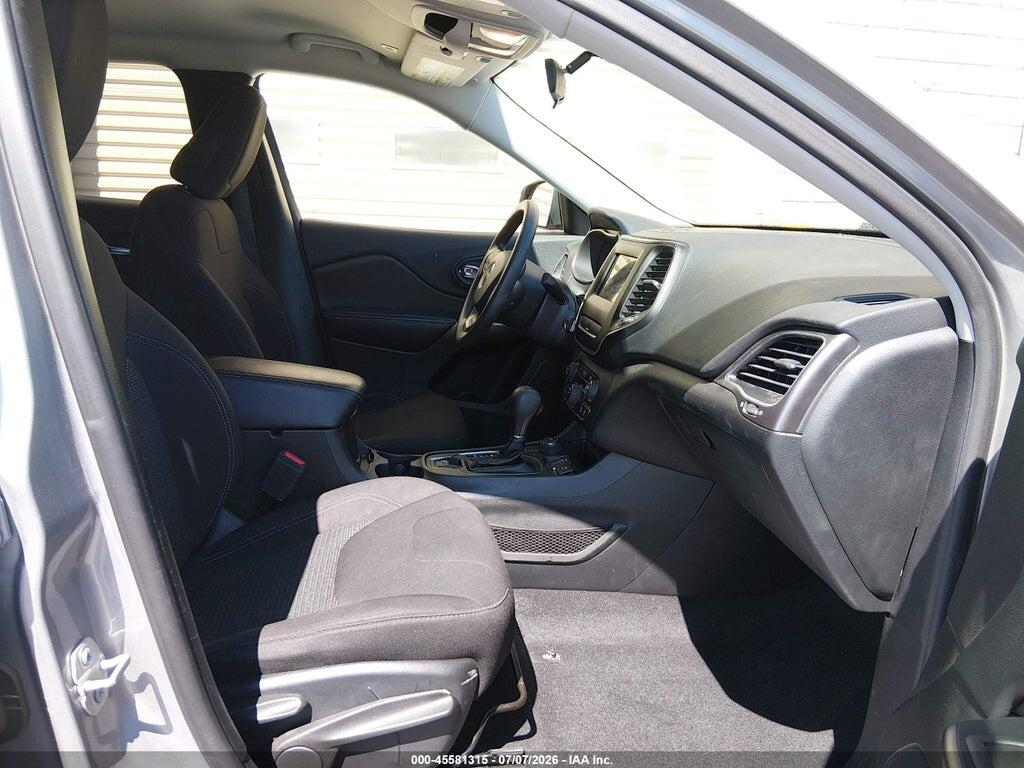 1C4PJMCB0KD429960 2019 JEEP CHEROKEE photo no. 5