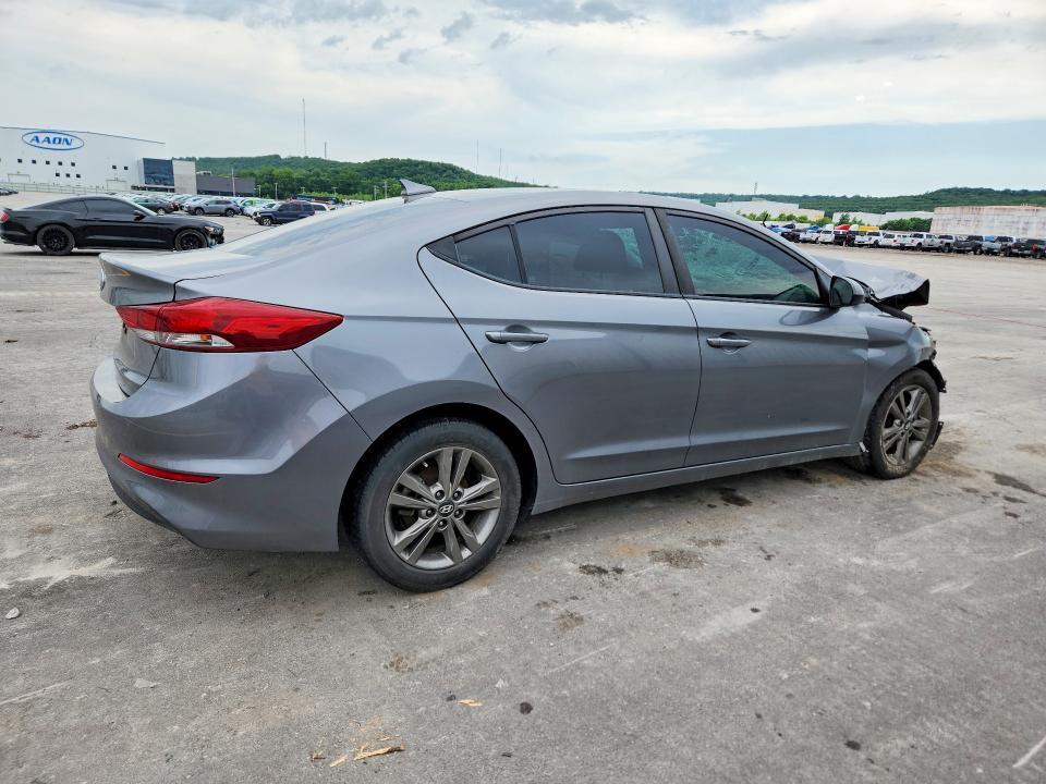 5NPD84LF0JH317878 2018 HYUNDAI ELANTRA photo no. 3