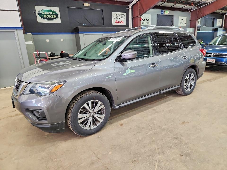 2018 NISSAN PATHFINDER SV
