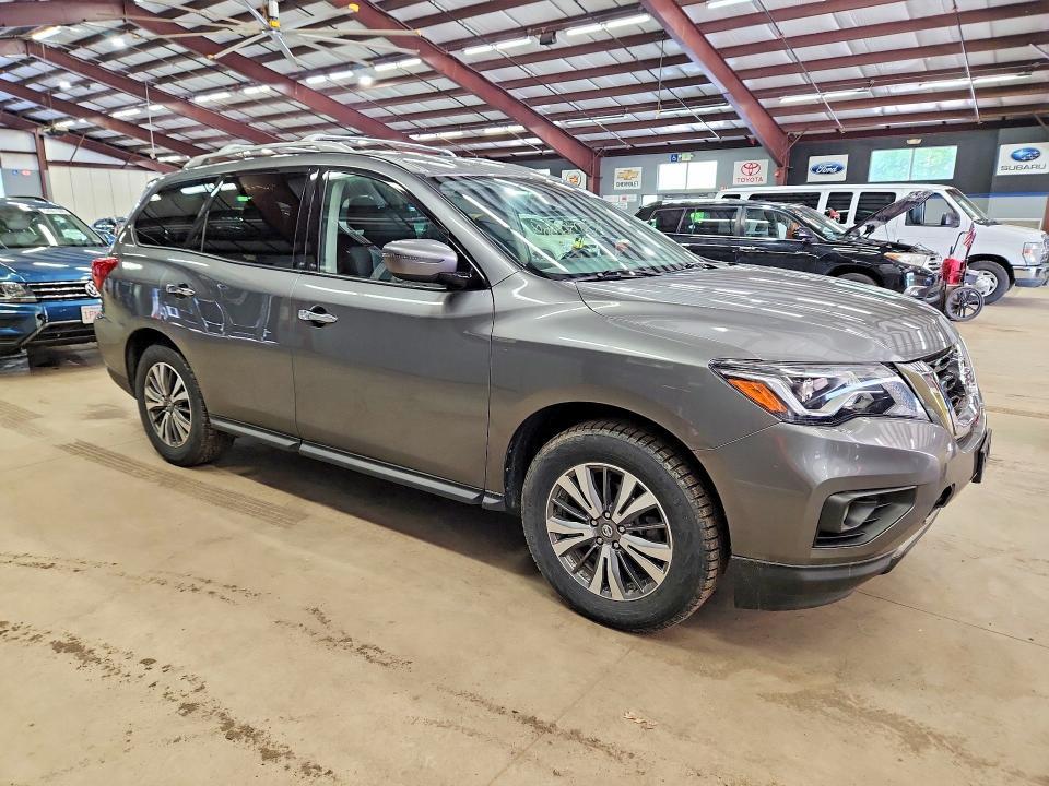 2018 NISSAN PATHFINDER SV — Фото 4 из 13