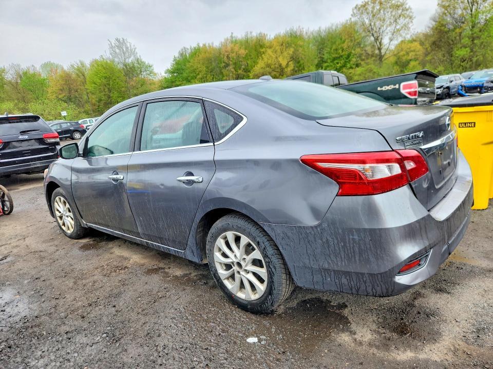 3N1AB7APXJL641795 2018 NISSAN SENTRA photo no. 2