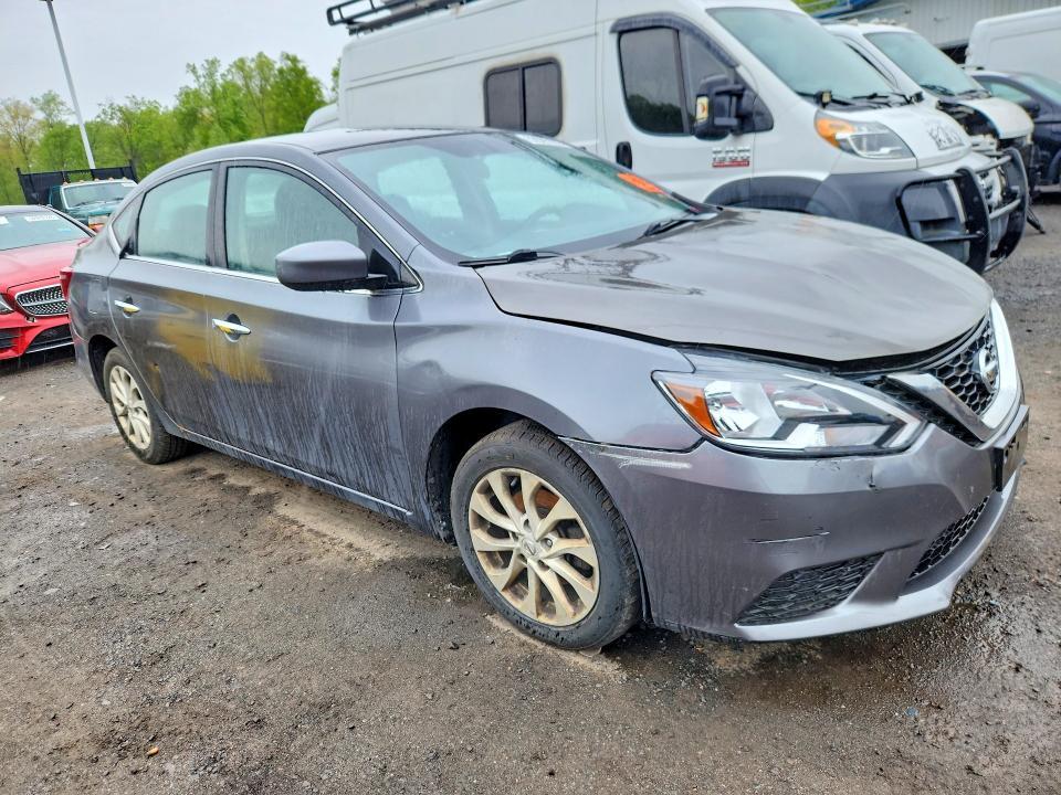 3N1AB7APXJL641795 2018 NISSAN SENTRA photo no. 4