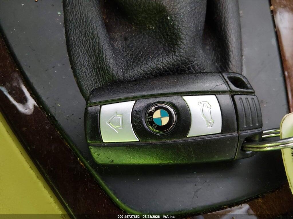 WBAPH7C55BE851737 2011 BMW 328I photo no. 11