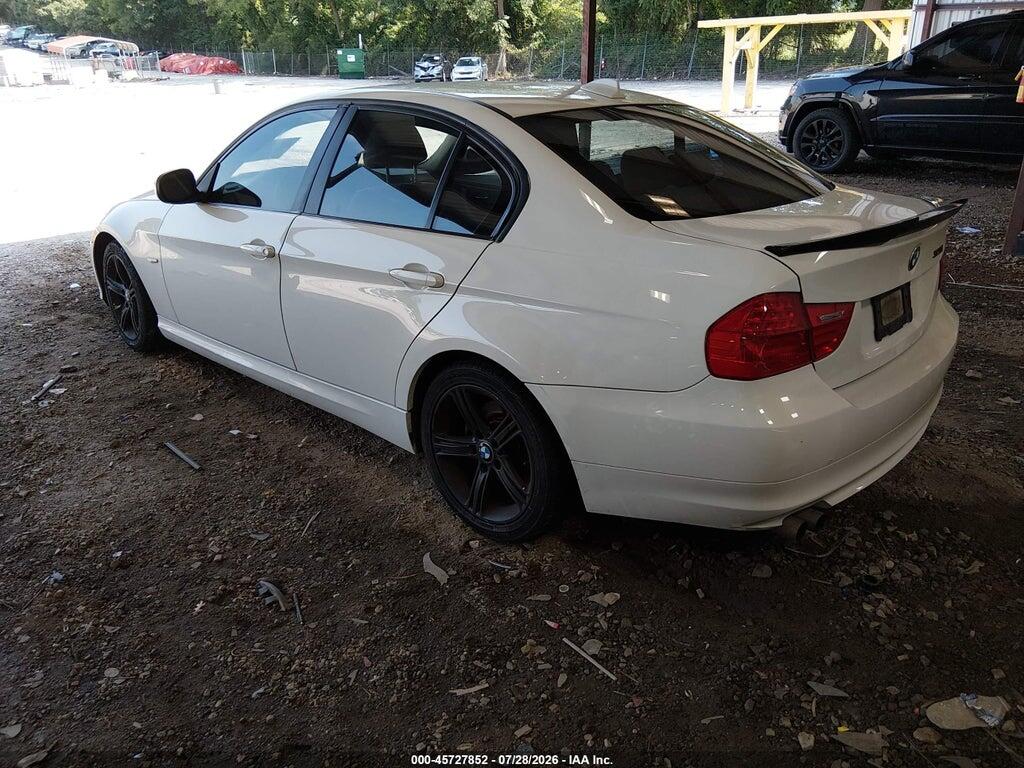WBAPH7C55BE851737 2011 BMW 328I photo no. 3