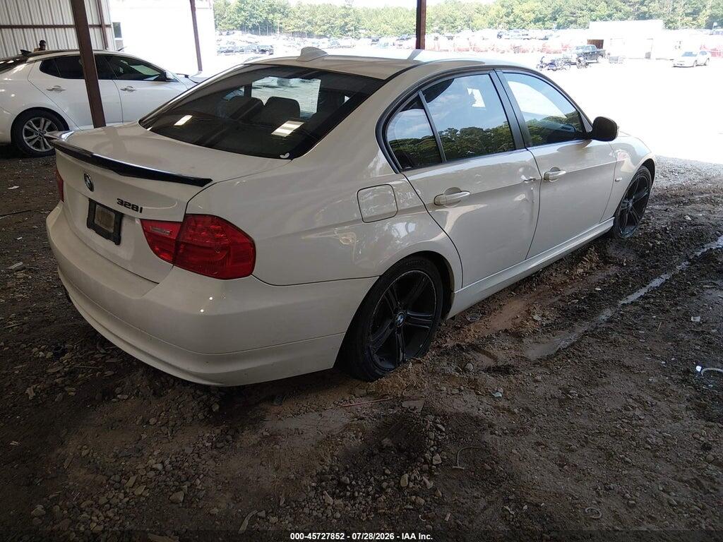 WBAPH7C55BE851737 2011 BMW 328I photo no. 4