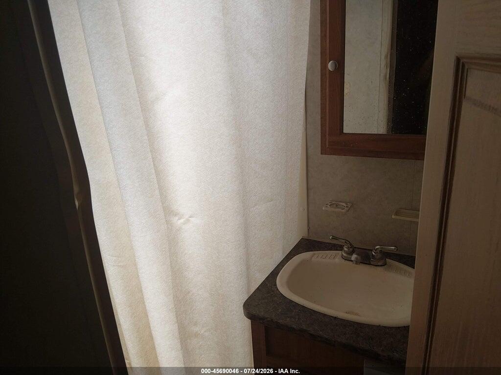 4X4TRLY299D102942 2009 FOREST RIVER ROCKWOOD photo no. 8