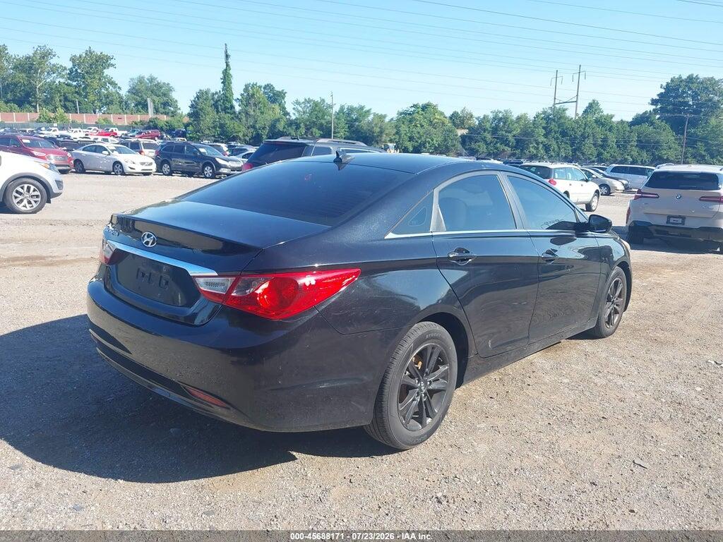 5NPEB4AC0DH797388 2013 HYUNDAI SONATA photo no. 4