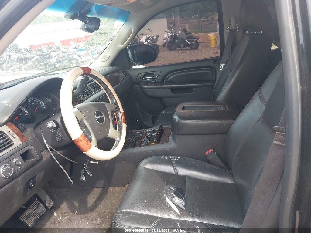 1GKS2MEF7DR184592 2013 GMC YUKON XL 1500 photo no. 5