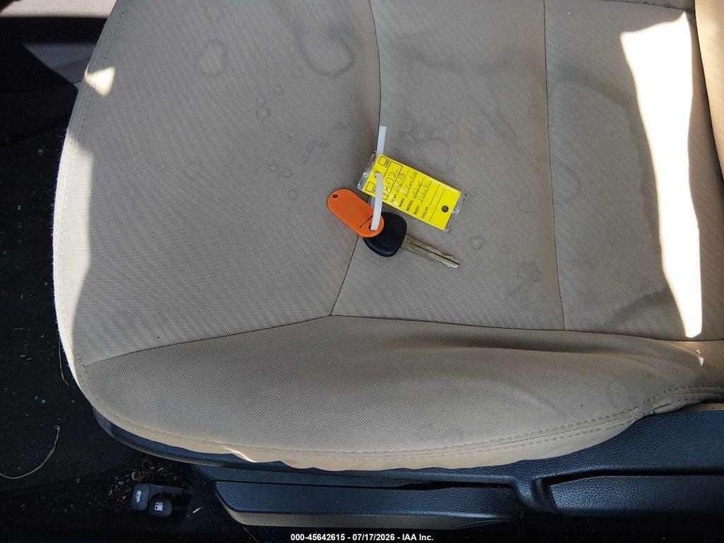 5NPDH4AEXDH205894 2013 HYUNDAI ELANTRA photo no. 11