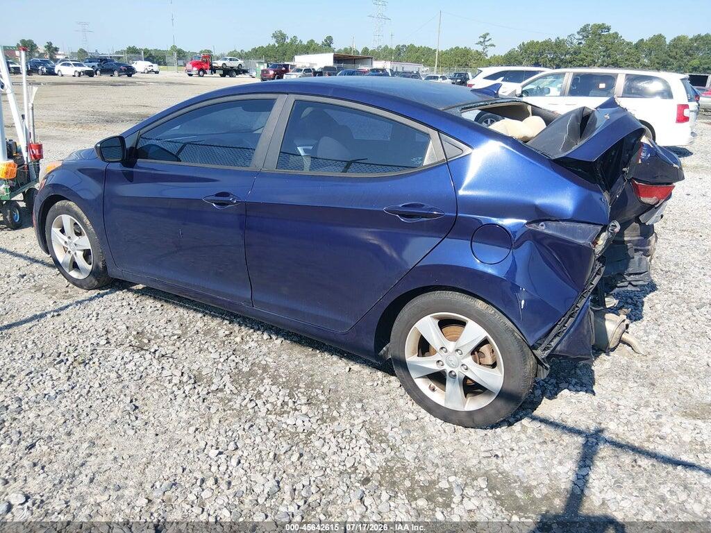 5NPDH4AEXDH205894 2013 HYUNDAI ELANTRA photo no. 3