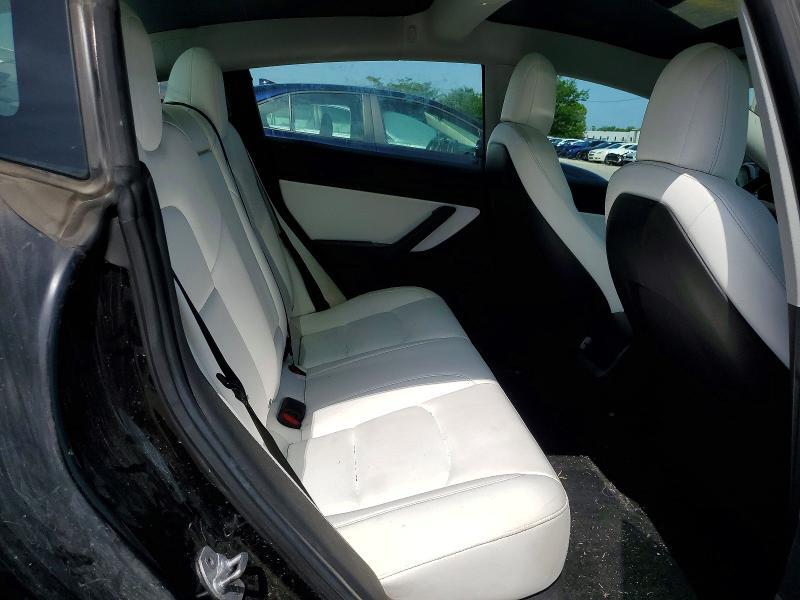 2019 TESLA MODEL 3 — Фото 11 из 14